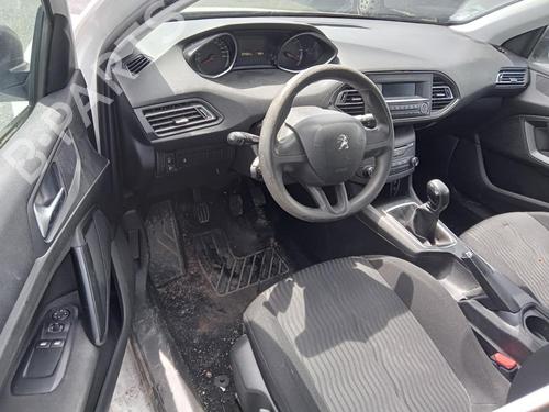 Interior roof light PEUGEOT 308 SW II (LC_, LJ_, LR_, LX_, L4_) 1.6 HDi / BlueHDi 115 (LCBHXM, LCBHXT) | BP27014567I8 
