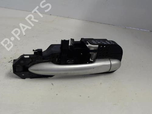 Højre bagtil udvendigt håndtag RENAULT SCÉNIC III (JZ0/1_) 1.9 dCi (JZ0J, JZ1J, JZ1K, JZ1S) (131 hp) 26996141