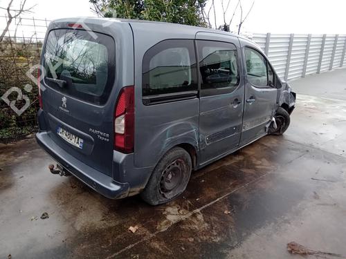 Third brake light PEUGEOT PARTNER Box Body/MPV 1.6 HDi | BP27014509L11 