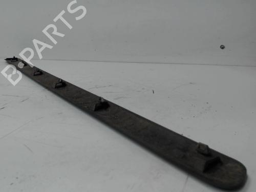 door-moulding-trim-peugeot-307-3ac-2000-2001-2002-2003-2004-2005-2006-2007-2008-2009-2010-2011-2012-31206295 main image