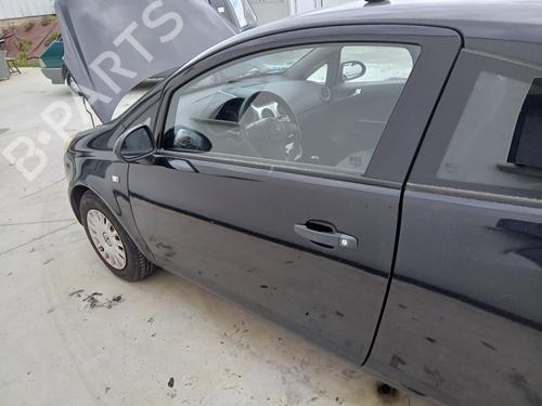 Used Front left exterior door handle OPEL CORSA D (S07) 1.2 LPG (L08, L68) (80 hp) 33129477