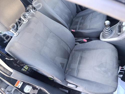 Used Right front seat Right front seat OPEL AGILA B (H08) 1.0 LPG (F68) (65 hp) 39662714 39662714