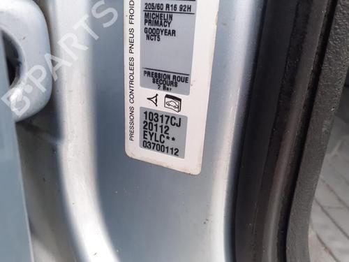 Front left exterior door handle PEUGEOT 407 SW (6E_, 6D_) 2.0 HDi 135 | BP27007466C128 