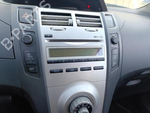 Used Radio Radio 36673709 36673709