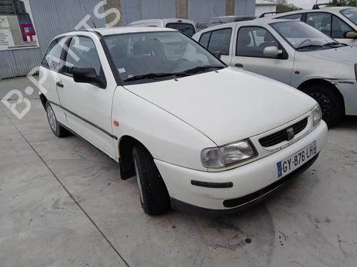 Used Right front indicator SEAT IBIZA II (6K1) 1.4 i (60 hp) 33173627