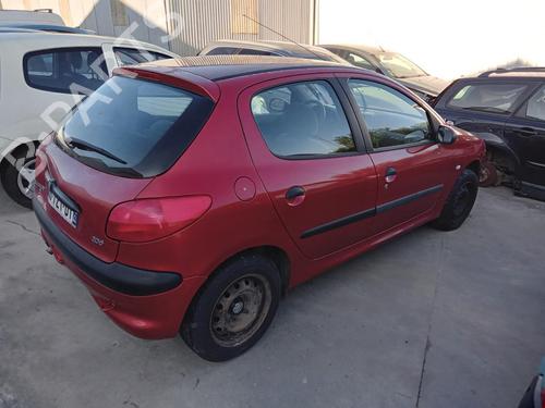 Used Tailgate lock PEUGEOT 206 Hatchback (2A/C) 1.4 i (75 hp) 27009114