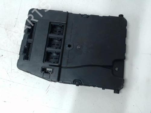 fuse-box-renault-megane-ii-saloon-lm01_-2003-30885237 main image