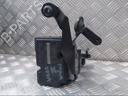 Used ABS pump RENAULT MEGANE III Hatchback (BZ0/1_, B3_) 1.5 dCi (BZ09, BZ0D, BZ1W, BZ29, BZ14) (110 hp) 26992575