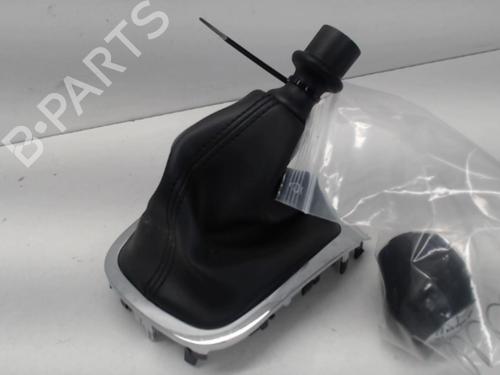 Used Gear lever RENAULT MEGANE III Hatchback (BZ0/1_, B3_) 1.5 dCi (BZ0C) (90 hp) 27014965