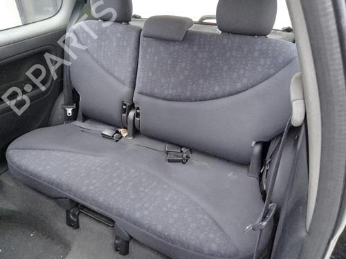 Venstre bak beltestrammer TOYOTA YARIS (_P1_) 1.4 D-4D (NLP10_, NLP10R) 7337052020C4
