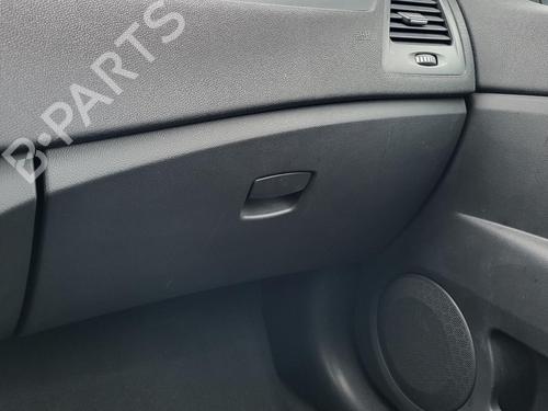Used Glove box RENAULT LAGUNA III (BT0/1) 2.0 dCi (BT01, BT08, BT09, BT0E, BT0K, BT12, BT1C, BT1D,... (150 hp) 26981046