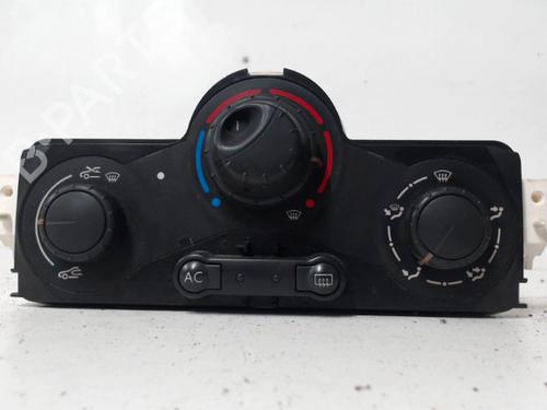 climate-control-renault-megane-ii-bm01_-cm01_-2001-2002-2003-2004-2005-2006-2007-2008-2009-2010-2011-2012-31817746 main image