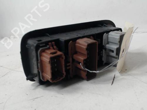 Used Left front window switch RENAULT MEGANE II (BM0/1_, CM0/1_) 1.9 dCi (131 hp) 30884105