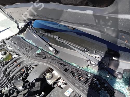 Used Front windshield wiper arm PEUGEOT 208 II (UB_, UP_, UW_, UJ_) 1.2 PureTech 75 (75 hp) 26988791