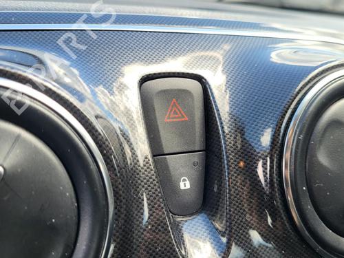 Used Warning switch DACIA SANDERO II 1.0 SCe 75 (B8JC, B8JD) (73 hp) 26991334