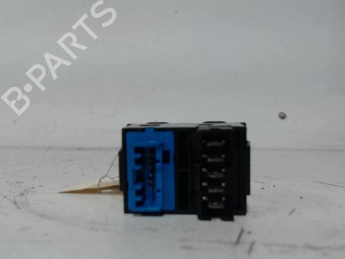 Used Switch Switch PEUGEOT 406 (8B) 2.0 HDI 110 (109 hp) 31824906 31824906