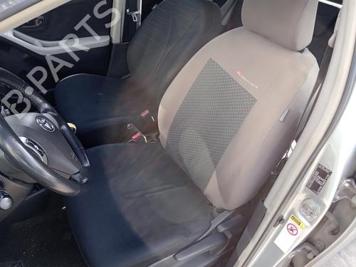 Used Front left seatbelt Front left seatbelt TOYOTA YARIS (_P9_) 1.4 D-4D (NLP90_, NLP90R) (90 hp) 32777339 32777339