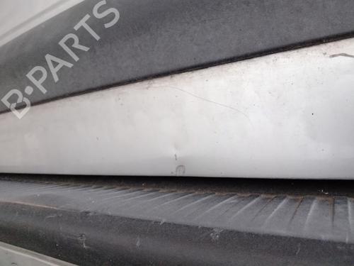 tailgate-opel-zafira-a-mpv-t98-1999-2000-2001-2002-2003-2004-2005-2006-27366862 main image