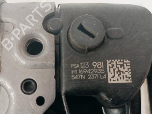 Used Front left lock Front left lock CITROËN C3 III (SX) 1.5 BlueHDi 100 (SXYHYP, SXYHTU) (102 hp) 34054066 34054066
