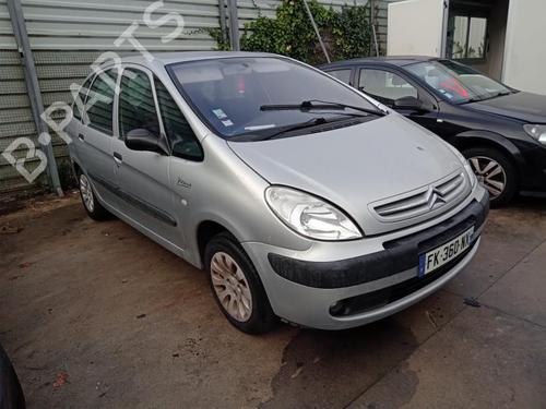 Used Right headlight CITROËN XSARA PICASSO (N68) 1.6 (95 hp) 27025896
