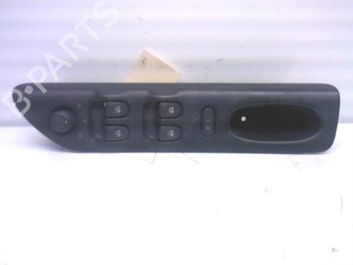 Used Left front window switch RENAULT LAGUNA I (B56_, 556_) 1.9 dCi (B56W) (107 hp) 26984525