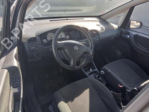 Used Dashboard OPEL ZAFIRA A MPV (T98) 2.2 DTI 16V (F75) (125 hp) 27368804