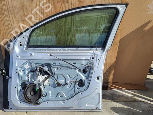 Right front door VOLVO V50 (545) 2.0 D | BP27025888C3 