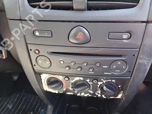 Bilradio RENAULT CLIO II (BB_, CB_) 1.5 dCi (B/CB07) (65 hp) 27484093
