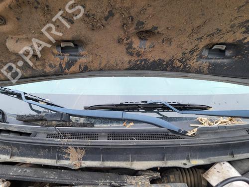 Used Front windshield wiper arm NISSAN X-TRAIL II (T31) 2.0 dCi 4x4 (150 hp) 27014829