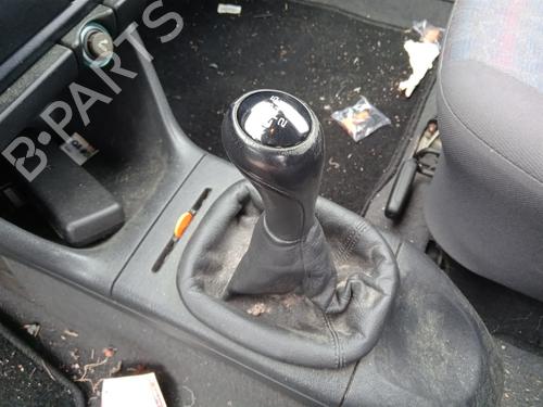 Used Gear lever VW POLO III (6N1) 60 1.4 (60 hp) 29540493