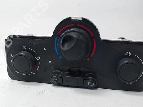 Comando chauffage RENAULT CLIO III (BR0/1, CR0/1) 1.5 dCi (BR17, CR17) (86 hp) 30689836