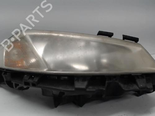Used Right headlight RENAULT MEGANE II Estate (KM0/1_) 1.9 dCi (KMRG, KM1G, KM0G, KM2C) (120 hp) 26988303