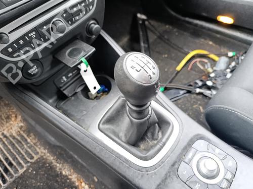 Used Gear lever Gear lever RENAULT MEGANE III Grandtour (KZ0/1) 1.5 dCi (KZ09, KZ0D, KZ1G, KZ29, KZ14, KZ1W, KZ10, KZ1F,... (110 hp) 40265067 40265067