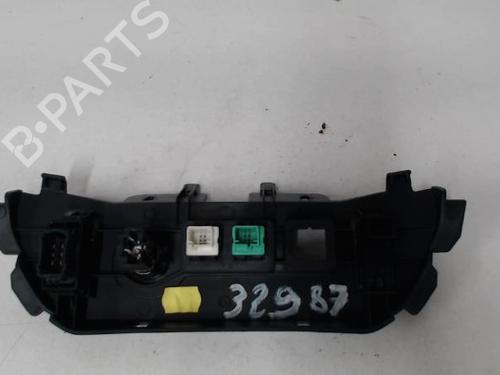 Used Left front window switch Left front window switch CITROËN BERLINGO Box Body/MPV (B9) 1.6 HDi / BlueHDi 75 (75 hp) 26998165 26998165