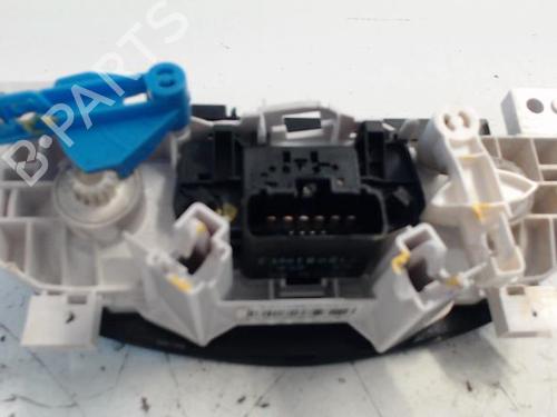 AC Styreenhet / Manøvreringsenhet DACIA SANDERO 1.2 16V (75 hp) 26983167