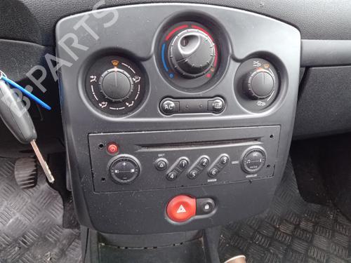 Used Warning switch RENAULT CLIO III (BR0/1, CR0/1) 1.5 dCi (BR17, CR17) (86 hp) 31637934