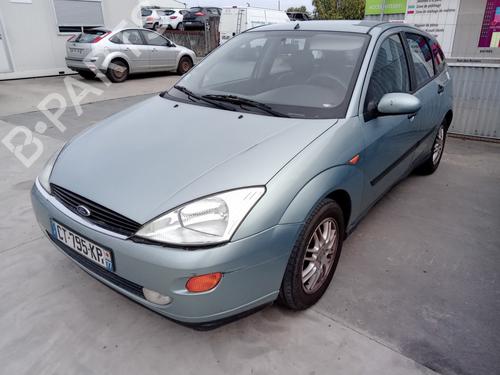 Used Front bumper reinforcement FORD FOCUS I (DAW, DBW) 2.0 16V (131 hp) 27000373