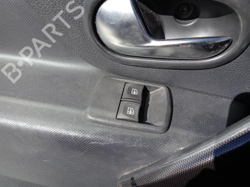 Used Left front window switch Left front window switch DACIA SANDERO II 1.0 SCe 75 (B8JC, B8JD, B8NC) (73 hp) 33546550 33546550