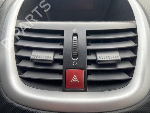 Warnblinkschalter für PEUGEOT 206+ (2L_, 2M_) 1.4 HDi eco 70 (68 hp) 31654771