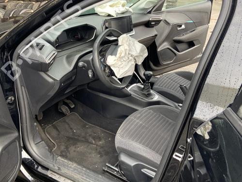 Gummiliste PEUGEOT 208 II (UB_, UP_, UW_, UJ_) 1.5 BlueHDI 100 (102 hp) 32166909