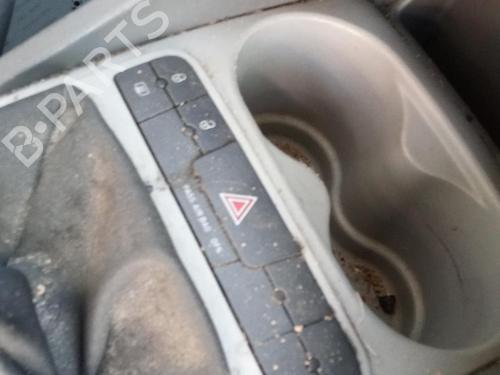 Used Warning switch SEAT IBIZA IV SC (6J1, 6P5) 1.4 TDI (80 hp) 27146052