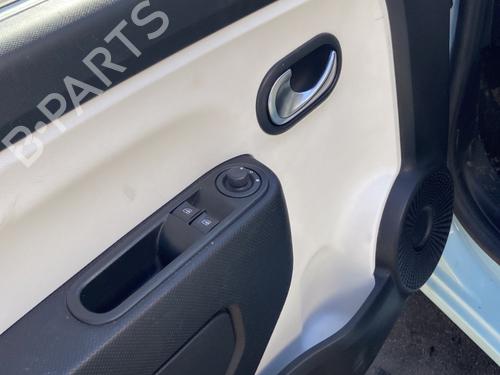 Used Left front window switch Left front window switch RENAULT TWINGO III (BCM_, BCA_) 1.0 SCe 75 (73 hp) 33849699 33849699