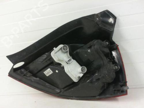 Used Left taillight Left taillight RENAULT MEGANE II (BM0/1_, CM0/1_) [2001-2012] 27133530 27133530