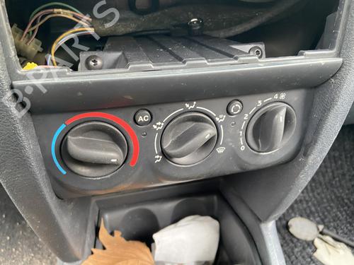 Used Climate control RENAULT CLIO II (BB_, CB_) 1.5 dCi (B/C2J) (68 hp) 31715005