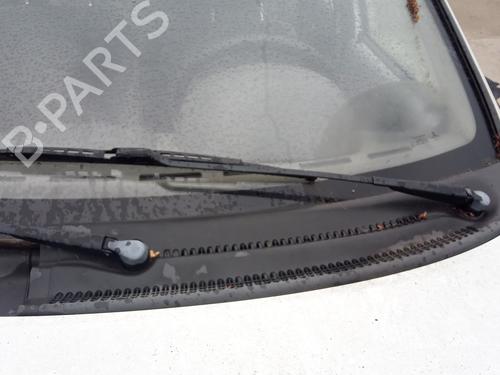 Used Front windshield wiper arm OPEL CORSA B (S93) 1.7 D (F08, F68, M68) (60 hp) 27110041