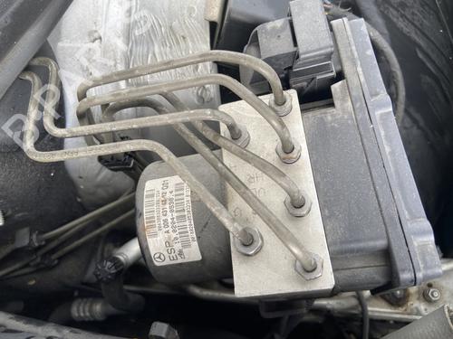 ABS pump MERCEDES-BENZ C-CLASS Coupe (CL203) C 220 CDI (203.708) | BP29148159M43