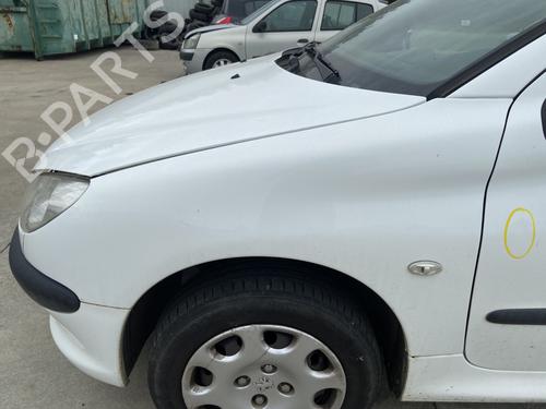 Used Left front fenders PEUGEOT 206 Hatchback (2A/C) 1.4 i (75 hp) 28303511