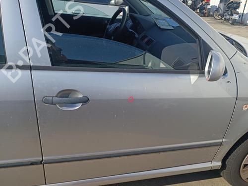 Used Right front door SKODA FABIA I Combi (6Y5) 1.4 16V (75 hp) 27124331