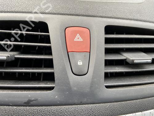 Bouton de warning RENAULT MEGANE III Hatchback (BZ0/1_, B3_) 1.5 dCi (BZ09, BZ0D, BZ1W, BZ29, BZ14) (110 hp) 32098311