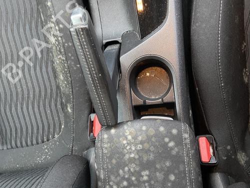 Used Hand brake PEUGEOT 308 II (LB_, LP_, LW_, LH_, L3_) 1.6 BlueHDi 120 (120 hp) 31170820